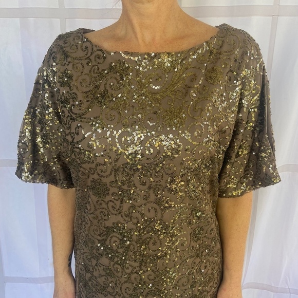**LAST CHANCE** SCARLETT Taupe holiday party sequined dress size 8 - Picture 4 of 9